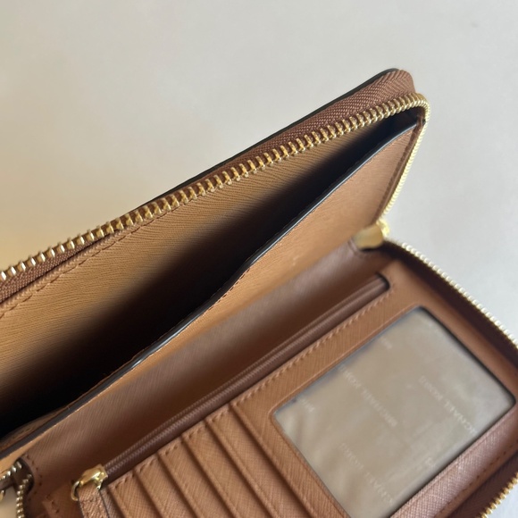 Michael Kors Tan Genuine Pebble Leather Zip Around Wallet - Picture 7 of 10